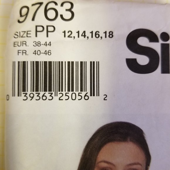 ✅9763 Simplicity Blouse Size: PP 12-14-16-18 Sewing - Picture 2 of 4